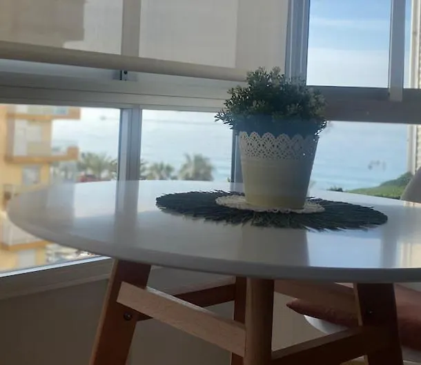 Hoja Cala Apartment Algarrobo