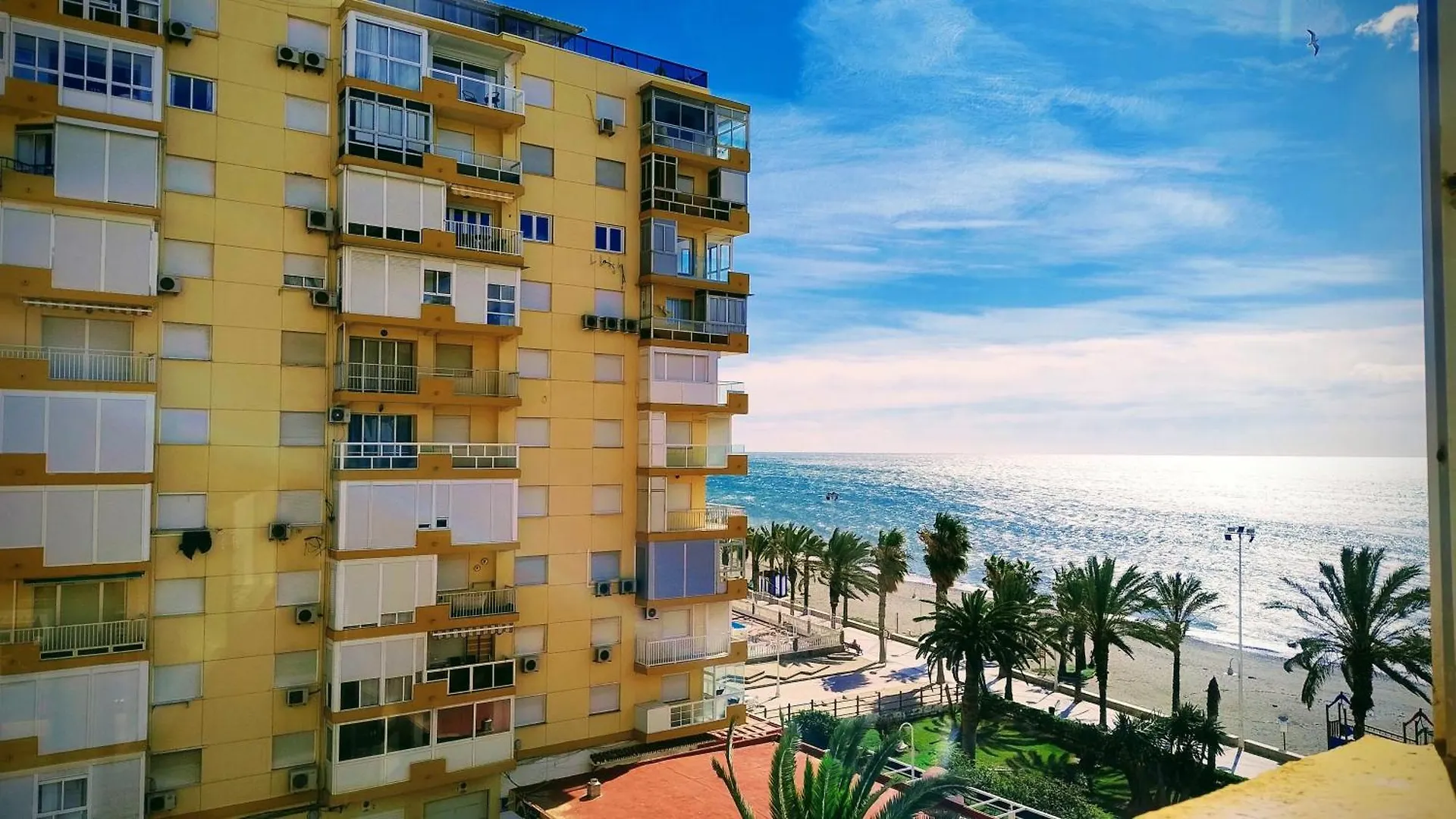 Hoja Cala Apartment Algarrobo